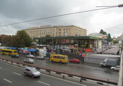 Рух автотранспорту по Шулявському мосту відновили

