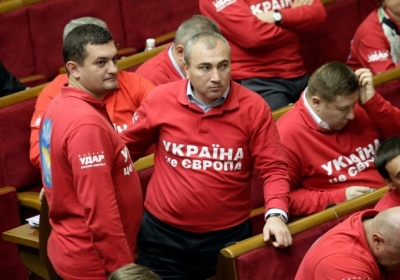 УДАР вимагає цього тижня розглянути в Раді ще й законопроект про імпічмент Януковича