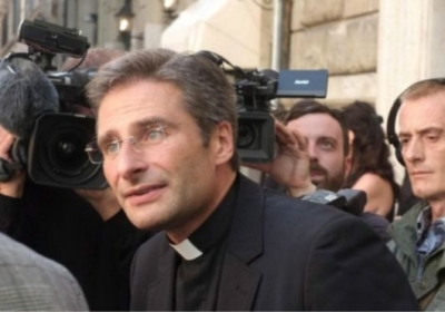 Ватикан осудил камин-аут польского священника