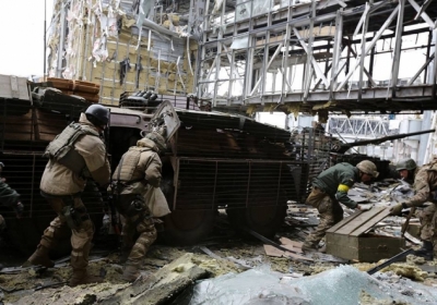 В новому терміналі триває бій: на нижніх поверхах багато російських солдатів, - журналіст