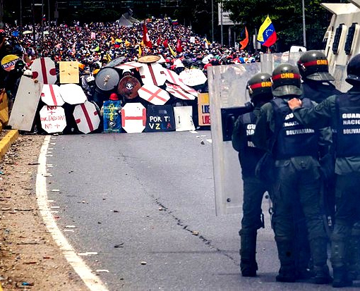 Протесты в Венесуэле: 48 человек погибли