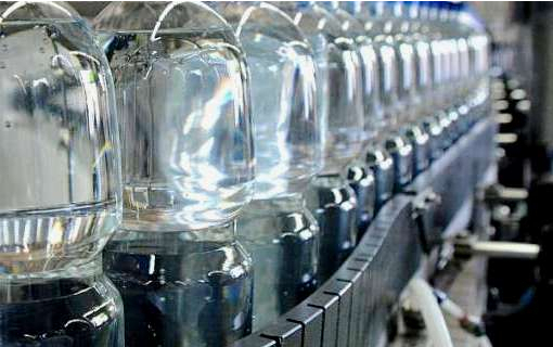 Carlsberg, Coca-Cola і PepsiCo зупинять виробництво в Україні