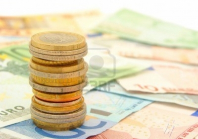 Євро на міжбанку перетнув позначку 33 гривні