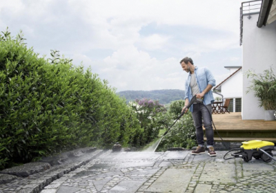 Идеальная чистота вокруг дома: как выбрать минимойку под свои задачи