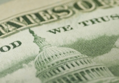 Американський суд відмовився прибрати напис In God we trust з доларів