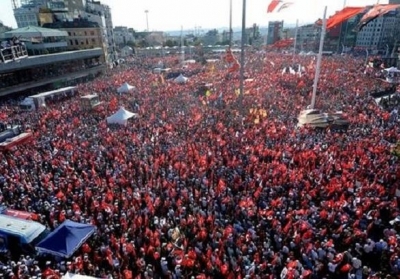 Турецька влада скликає мільйонні мітинги на підтримку національної єдності