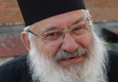 Священиків, які займаються політичною агітацією треба карати, - Любомир Гузар