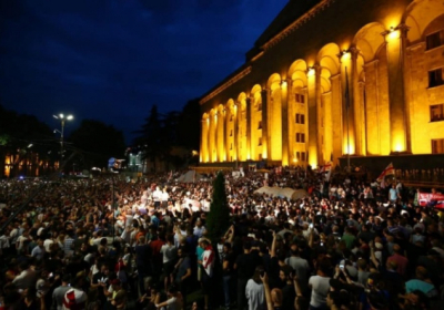Власти Грузии не отреагировала на вторую акцию протеста в Тбилиси, - ФОТО