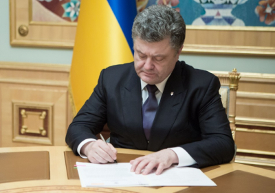 Порошенко підписав закон про гастролі артистів з Росії
