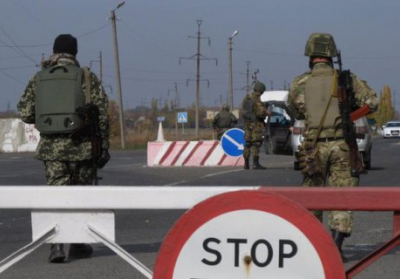Бойовики заблокували п’ять КПВВ на Донбасі, у решті двох обмежили рух громадян - прикордонники