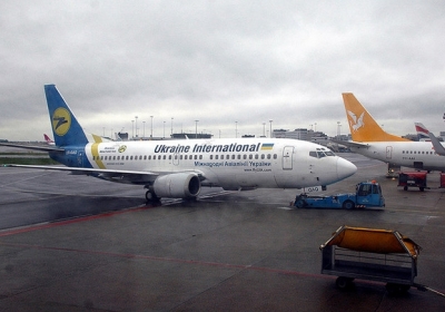 Український літак аварійно приземлився у Тбілісі 