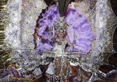 Бразильський карнавал: шелестіння купюр під звуки самби