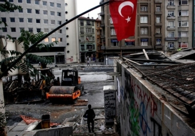 Площа Таксим затихла: поліція танками розігнала демонстрантів