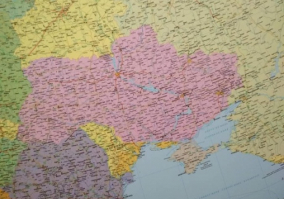 В Венгрии продавали карту, где Крым и часть двух регионов были отмечены неукраинскими