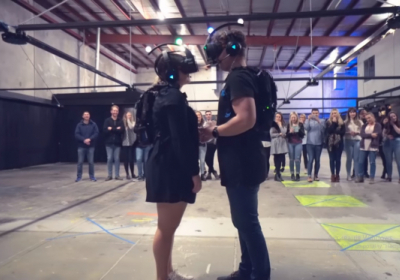 В Австралії чоловік освідчився за допомогою окулярів віртуальної реальності 