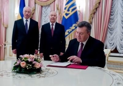 Микола Азаров, Володимир Рибак, Віктор Янукович. Фото: president.gov.ua
