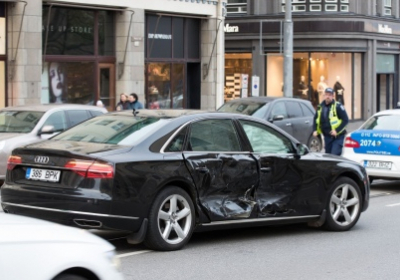 В Естонії трапилась аварія за участю машини прем'єра