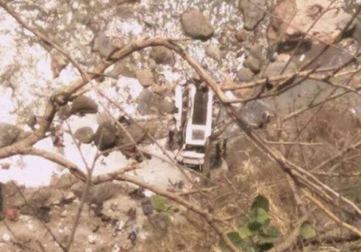 В Індії автобус впав в ущелину з 200 метрів: загинули 44 людини