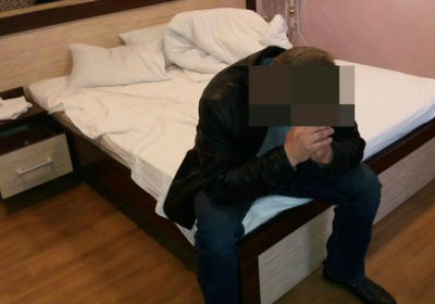 В львовском отеле задержали педофила во время встречи с подростком