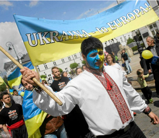 7% українців готові найближчим часом виїхати з України

