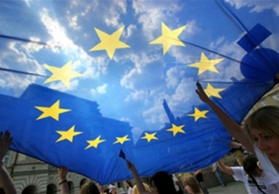 45% украинцев болеют за то, чтобы Украина подписала ассоциации с ЕС