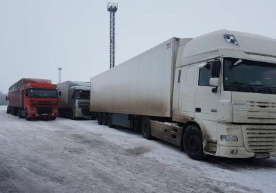 Россия третий день не пускает грузовики с Украины, на пункте пропуска 150 фур