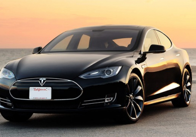 Електричний кросовер Tesla Model Х вперше переміг суперкар Lamborghini, - ВІДЕО