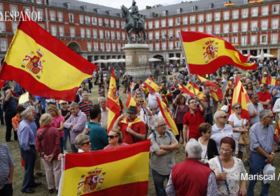 В Мадриде на улицы вышли противники независимости Каталонии
