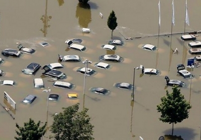 Європейська повінь принесе в Україну тисячі затоплених, але дешевих авто