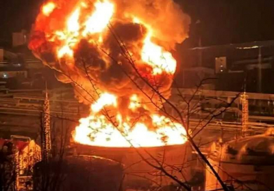 У росії після атаки дронів горить великий завод 