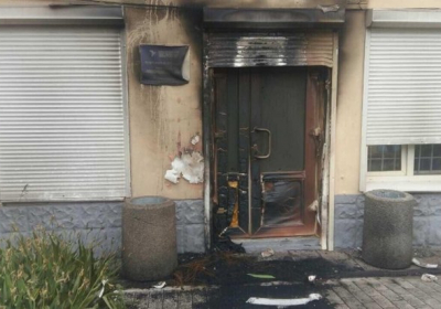 На Днепропетровщине подожгли два офиса 