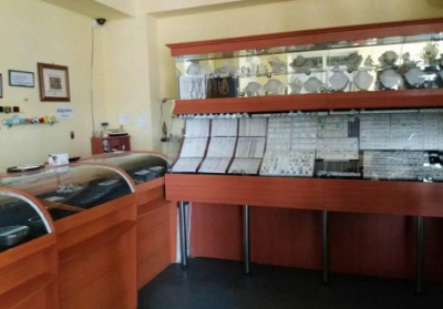 На Харківщині грабіжники вкрали з ювелірного магазину 3 кг золота