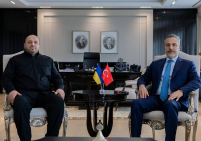 Секретар РНБО Умєров зустрівся із главою МЗС Туреччини