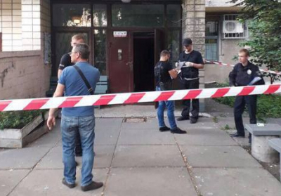 Погибший в подъезде киевской многоэтажки мужчина был экс-сотрудником СБУ