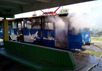 В Донецкой области горел трамвай