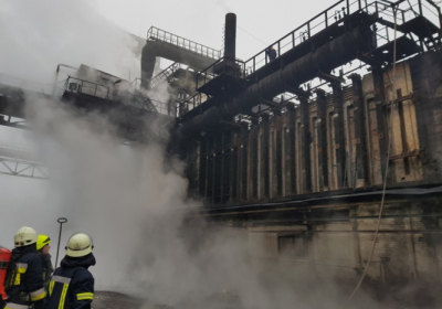 У Кам'янському стався вибух на коксохімічному заводі, п'ятьох осіб госпіталізовано