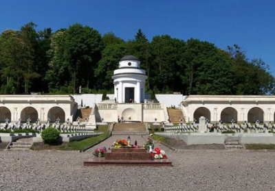 Меморіал Орлят. Фото: wikipedia.org