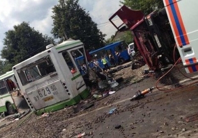 Під Москвою вантажівка протаранила пасажирський автобус: померло 18 людей