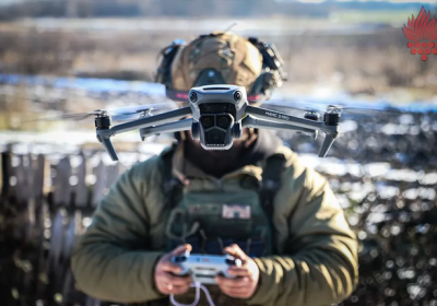 Британія і союзники планують озброїти Україну дронами Swarm з ШІ – Bloomberg

