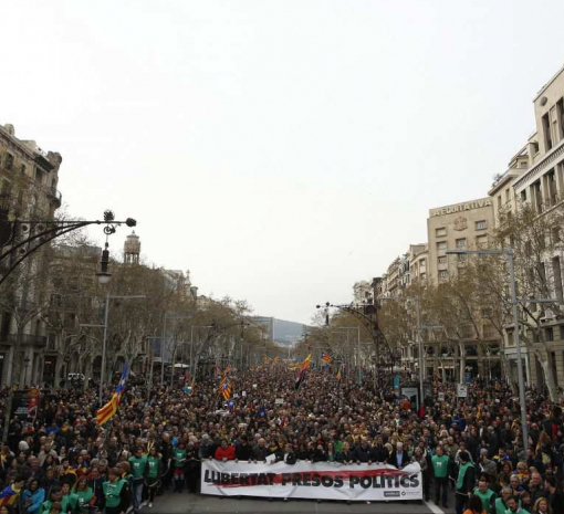 У Каталонії почалися багатотисячні протести проти арешту Пучдемона