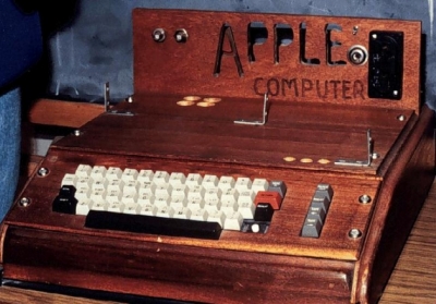 Перший комп’ютер від Apple пішов з аукціону за €400 тисяч