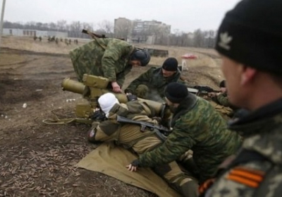АТО: бойовики 22 рази відкривали вогонь, чотирьох українських бійців поранено

