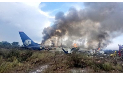 У Мексиці при падінні пасажирського літака ніхто не загинув
