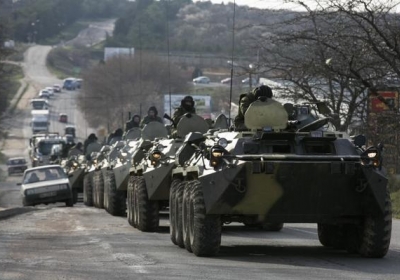 Россия перебрасывает свои войска и технику в Украину, - МИД