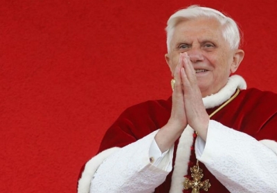 Почесний Папа Бенедикт повернувся у Ватикан