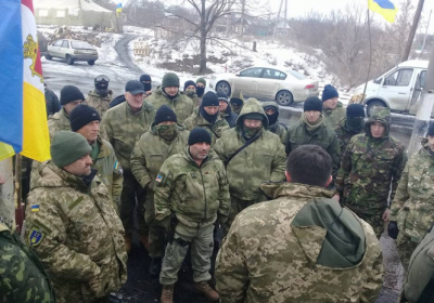 Блокировщики Донбасса говорят, что за конфликтом в Кривом Торце стоит полиция и МВД