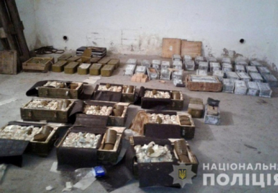 На Черниговщине военный пенсионер набил гараж боеприпасами