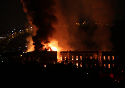 Масштабна пожежа в історичному музеї в Бразилії: 