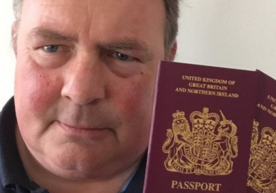 Британцям почали видавати паспорти без позначки ЄС на обкладинці
