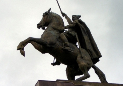 В Волновахе памятник Чапаеву переименовали, чтобы спасти его от сноса